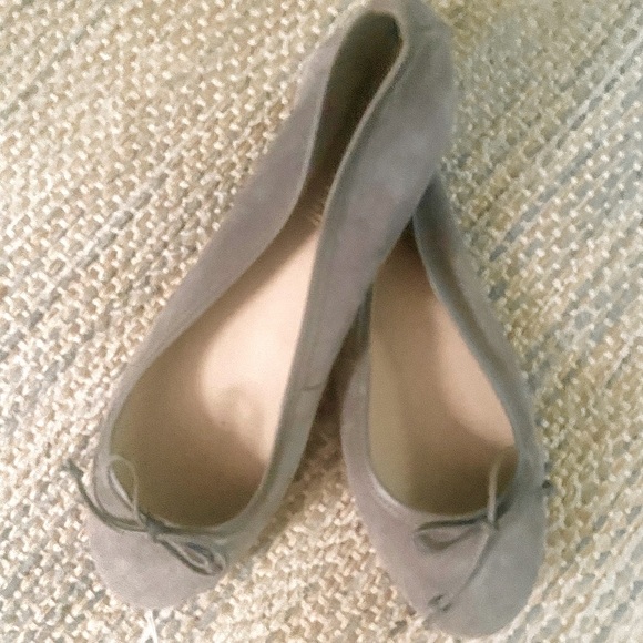 GARNET HILL BELISSIMA DOVE GRAY SUEDE BALLET FLAT- NWOB-8.5/MADE IN ITALY-FALL🍁 - Picture 4 of 9